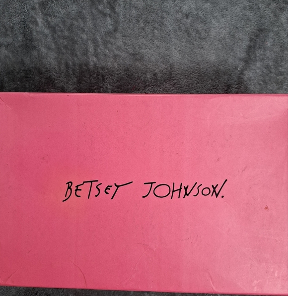 Betsey Johnson floral print heels black pom poms pink black green size 7B - Picture 9 of 12